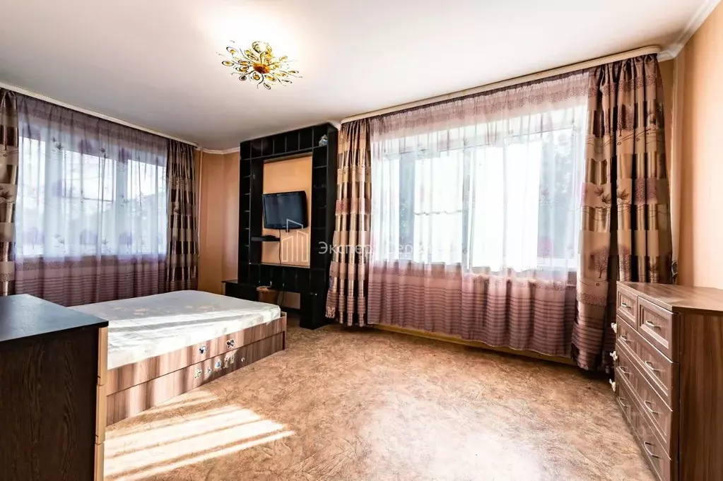 3-к кв. Ленинградская область, Выборгский район, Рощино пгт пер. ... - Фото 1