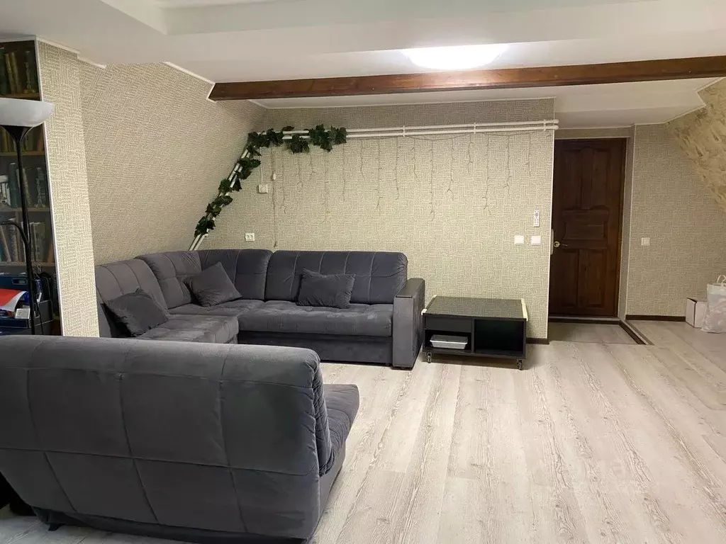 Дом в Ленинградская область, Гатчинский муниципальный округ, Вырица ... - Фото 1