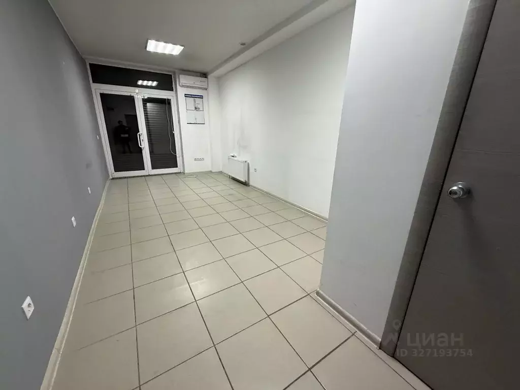 Торговая площадь в Краснодарский край, Краснодар ул. Гидростроителей, ... - Фото 1