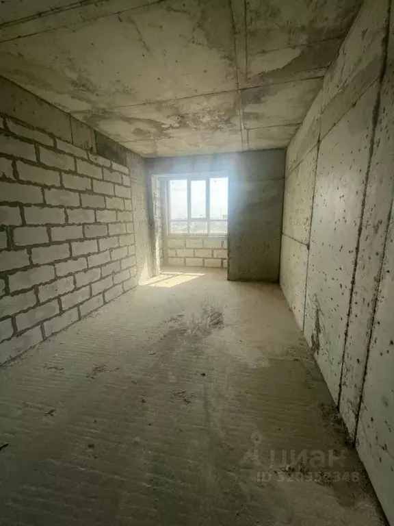 2-к кв. Чеченская республика, Грозный Моздокская ул., 17 (72.5 м) - Фото 1