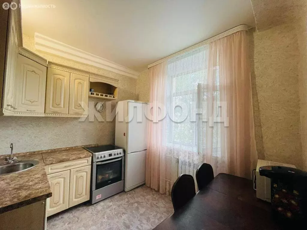 3-комнатная квартира: Карасук, улица Ленина, 18А (59.4 м) - Фото 1