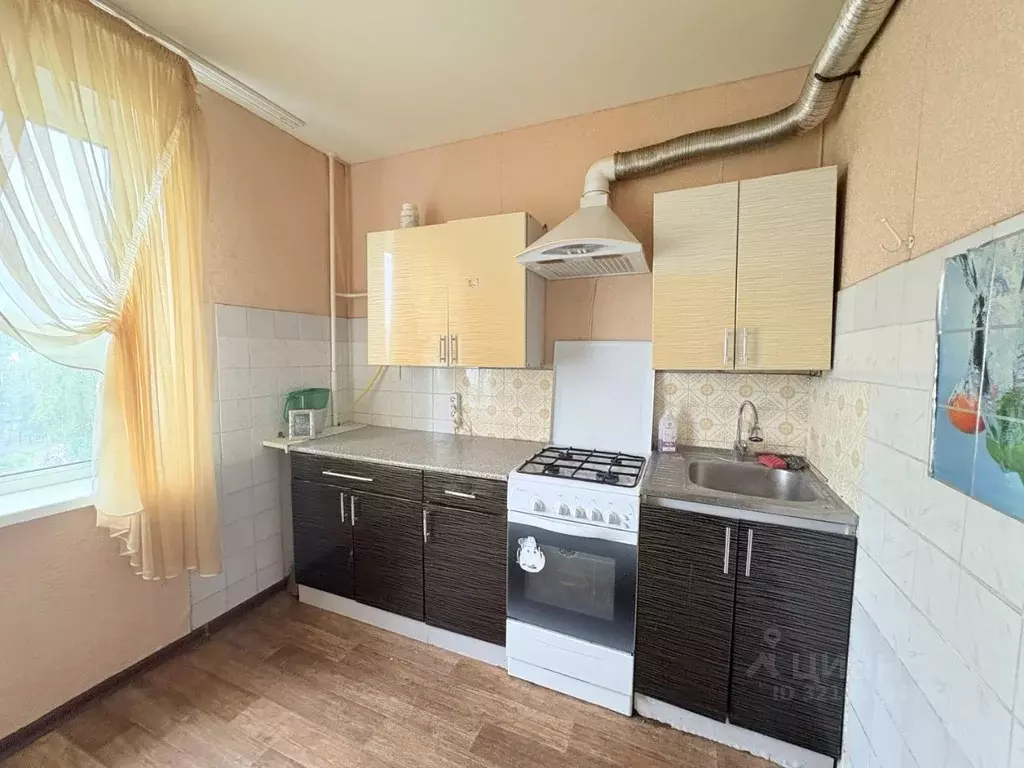1-к кв. Брянская область, Брянск ул. Брянского Фронта, 18/1 (37.0 м) - Фото 0