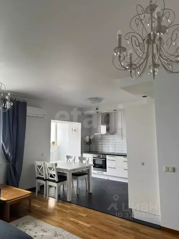 3-к кв. Башкортостан, Уфа Коммунистическая ул., 92 (86.0 м) - Фото 1