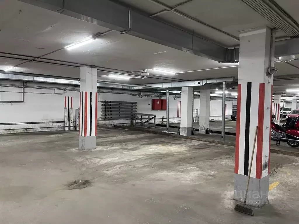 Гараж в Санкт-Петербург ул. Димитрова, 37к4 (15 м) - Фото 1