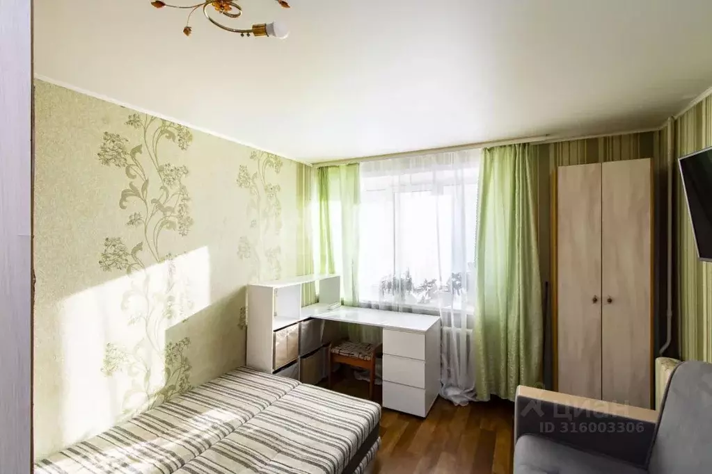 Комната Тюменская область, Тюмень ул. Республики, 210 (17.4 м) - Фото 0
