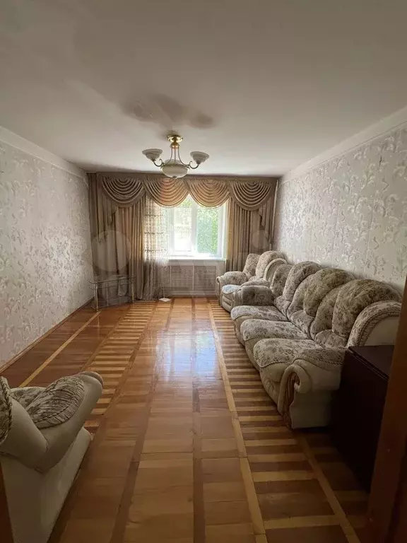 3-к. квартира, 70 м, 1/5 эт. - Фото 0