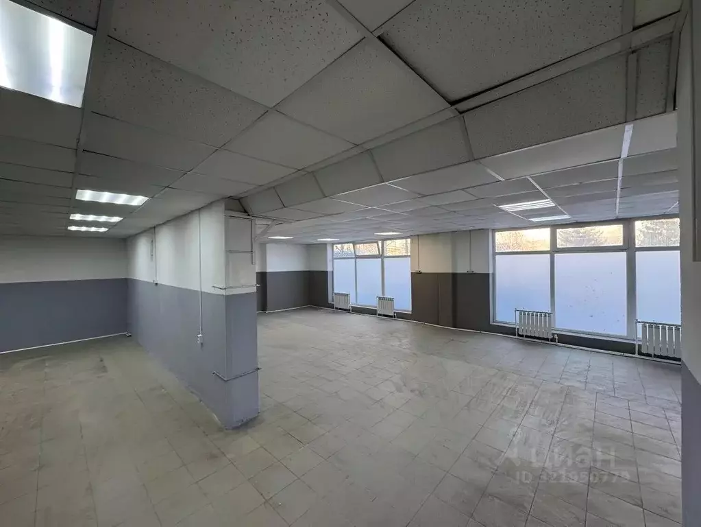 Помещение свободного назначения в Свердловская область, Екатеринбург ... - Фото 1