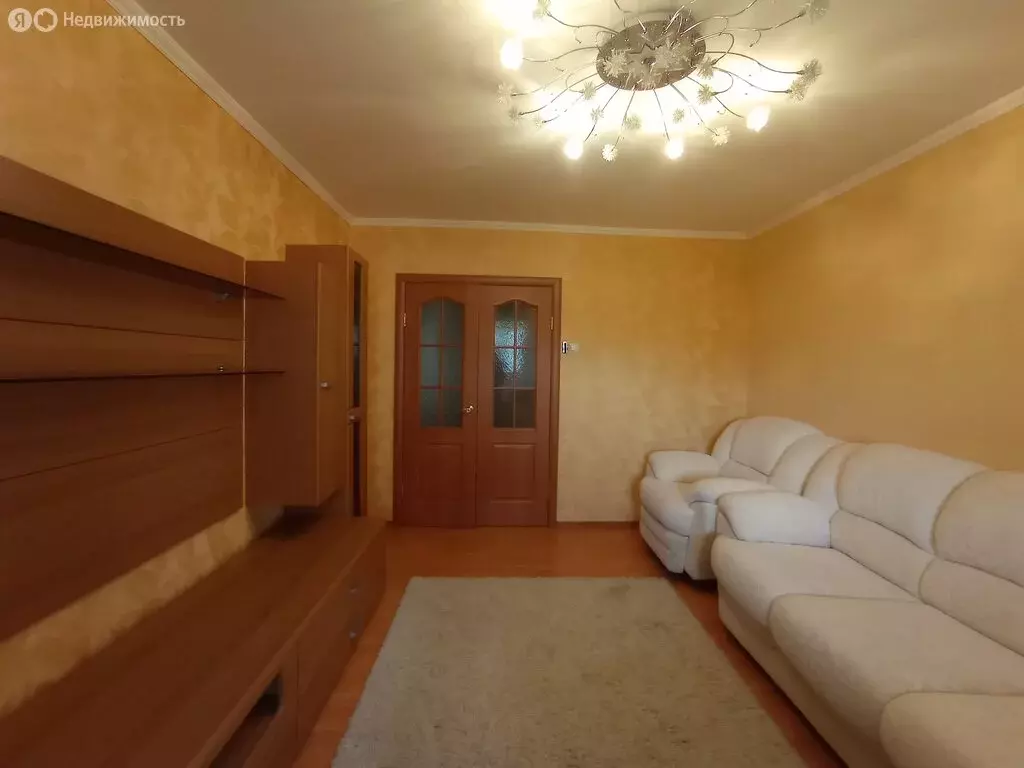 2-комнатная квартира: Ульяновск, Локомотивная улица, 68 (50 м) - Фото 1
