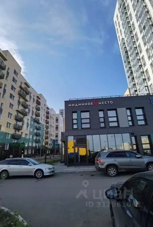 2-к кв. Красноярский край, Красноярск ул. Петра Ломако, 1А (47.0 м) - Фото 1