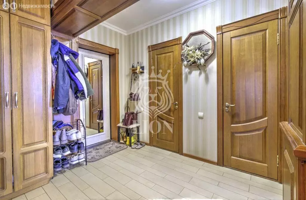 3-комнатная квартира: Алушта, улица 60 лет СССР, 18 (90.8 м) - Фото 2