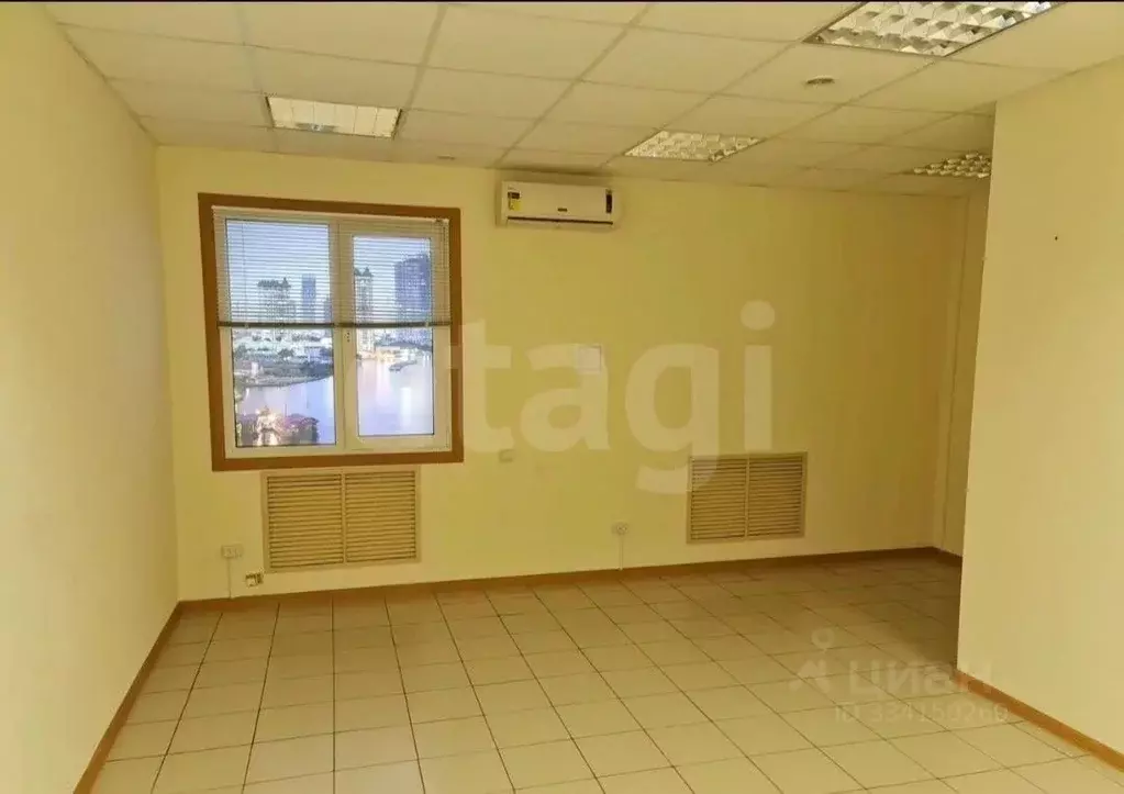 Офис в Пермский край, Пермь Узбекская ул., 90 (30 м) - Фото 1