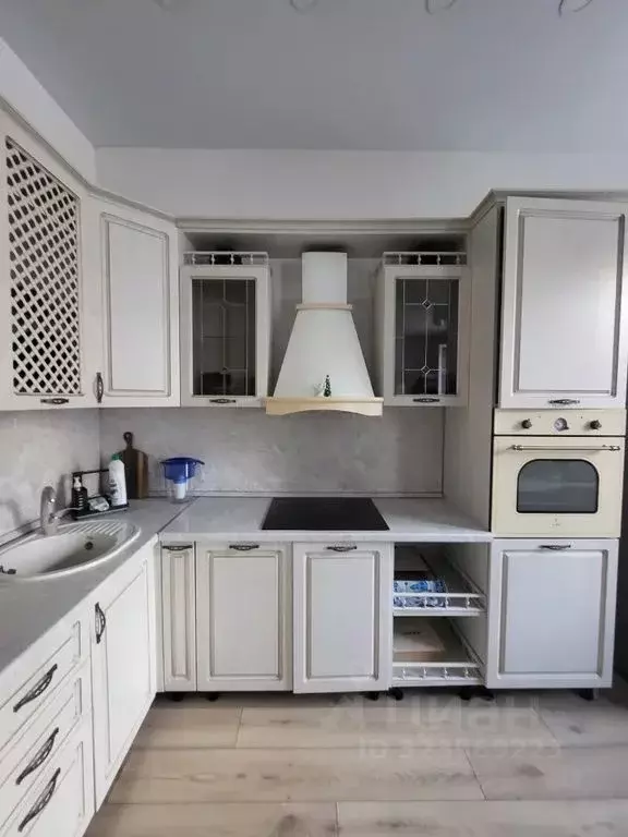 1-к кв. Иркутская область, Иркутск наб. Верхняя, 145А (53.0 м) - Фото 1