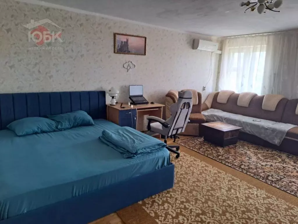 3-к кв. Крым, Евпатория городской округ, Новоозерное пгт ул. Адмирала ... - Фото 1