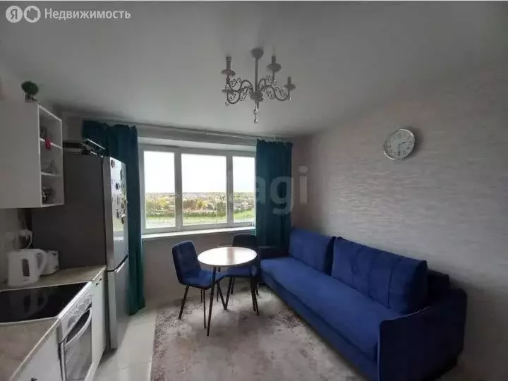 1-комнатная квартира: Тюмень, улица Александра Митинского, 3 (39.5 м) - Фото 2