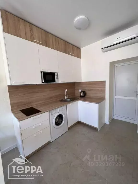 2-к кв. Крым, Евпатория городской округ, Заозерное пгт ул. Аллея ... - Фото 1