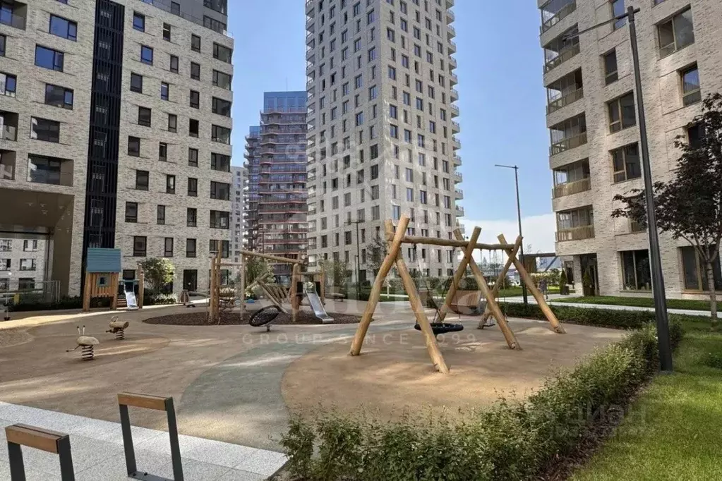 3-к кв. Москва ул. Эдуарда Стрельцова, 2к2 (93.1 м) - Фото 2
