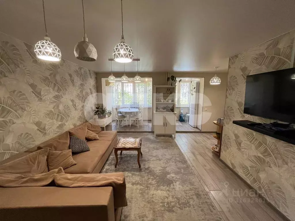 3-к кв. Крым, Симферополь ул. Гагарина, 19 (60.9 м) - Фото 0