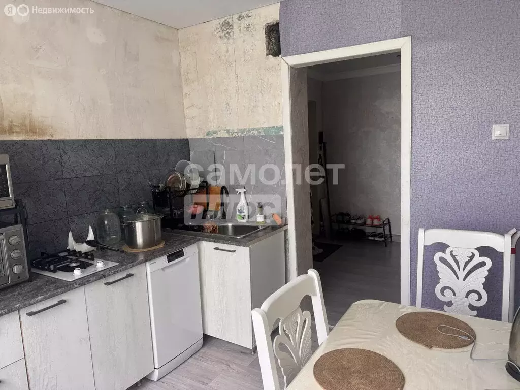 2-комнатная квартира: Михайловск, микрорайон СНИИСХ, 12 (50 м) - Фото 1