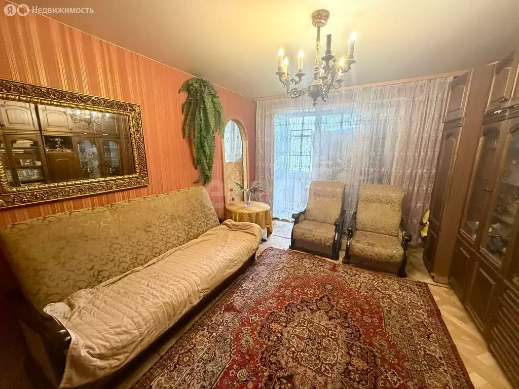 3-комнатная квартира: Рыбинск, улица Суркова, 19 (61.4 м) - Фото 2