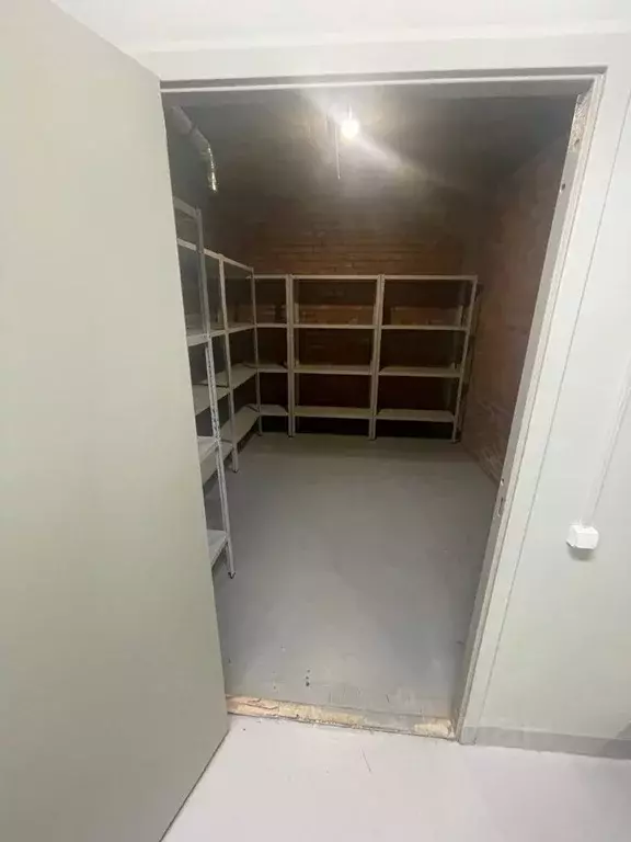 Гараж в Москва ул. Серпуховский Вал, 21к4 (10 м) - Фото 2