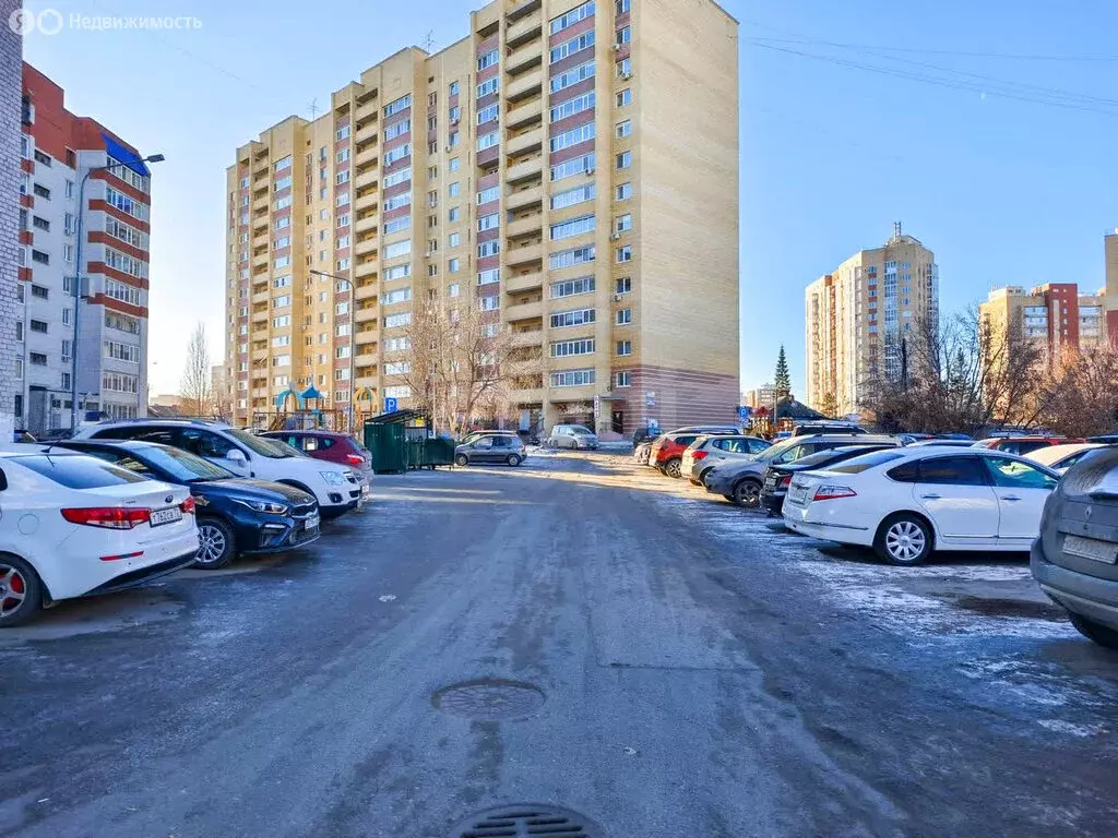 3-комнатная квартира: Тюмень, Магаданская улица, 11 (61.9 м) - Фото 1