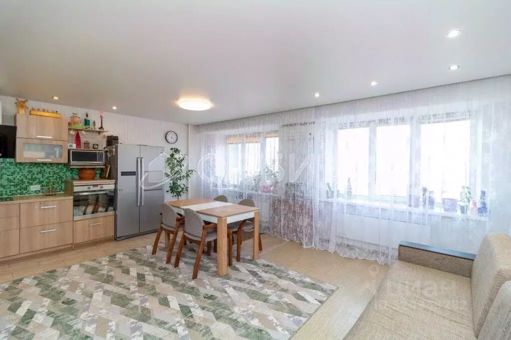 3-к кв. Тюменская область, Тюмень ул. Щербакова, 142к4 (74.1 м) - Фото 1