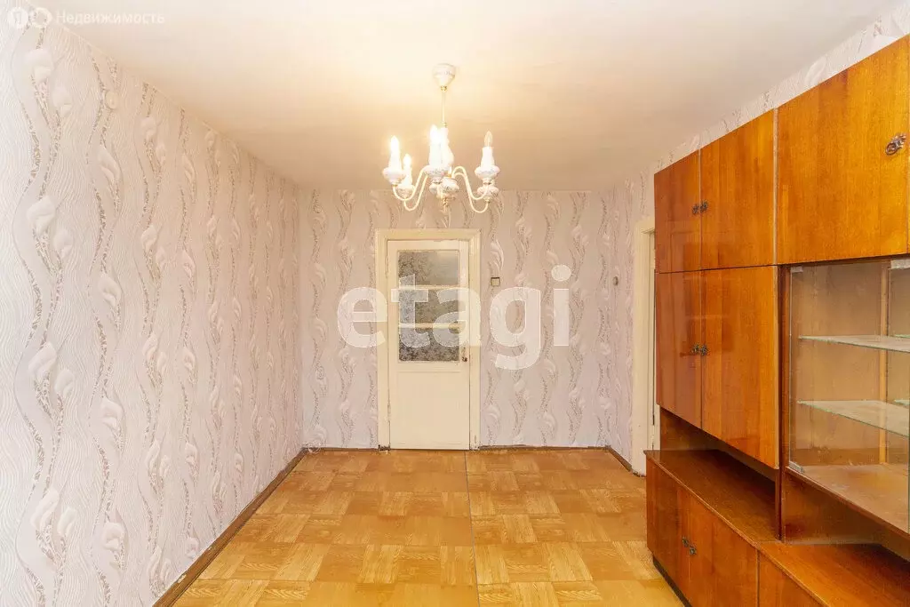 2-комнатная квартира: Тюмень, улица Карла Маркса, 12 (39.8 м) - Фото 2