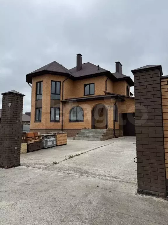 Дом 205 м на участке 15 сот. - Фото 0