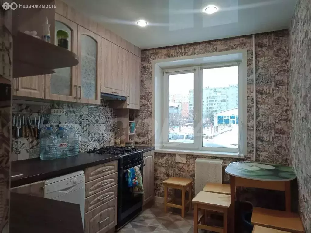 3-комнатная квартира: Курган, жилой район Заозёрный, 3-й микрорайон, 9 ... - Фото 2