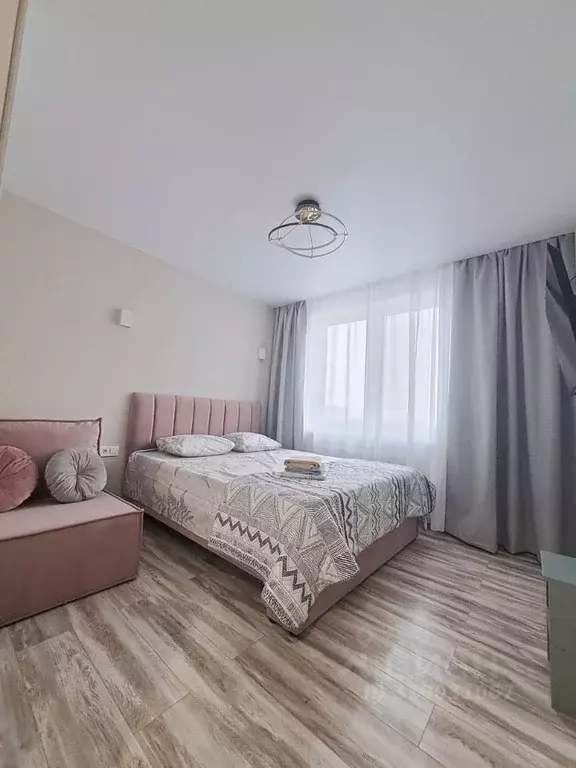 3-к кв. Тюменская область, Тюмень ул. Лесопарковая, 1к1 (65.0 м) - Фото 0