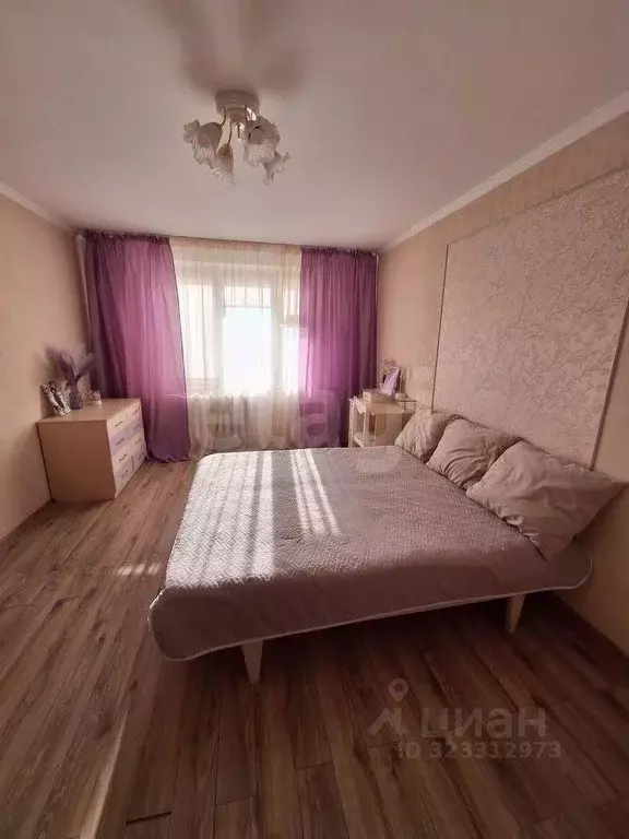 2-к кв. Тюменская область, Тюмень ул. Николая Семенова, 33 (62.5 м) - Фото 1