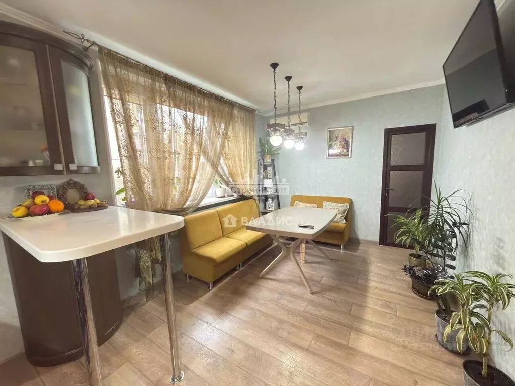 3-к кв. Крым, Керчь ул. Голощапова, 19 (75.0 м) - Фото 1