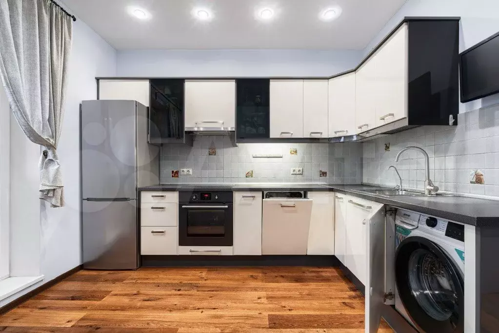 1-к. квартира, 50 м, 9/17 эт. - Фото 1