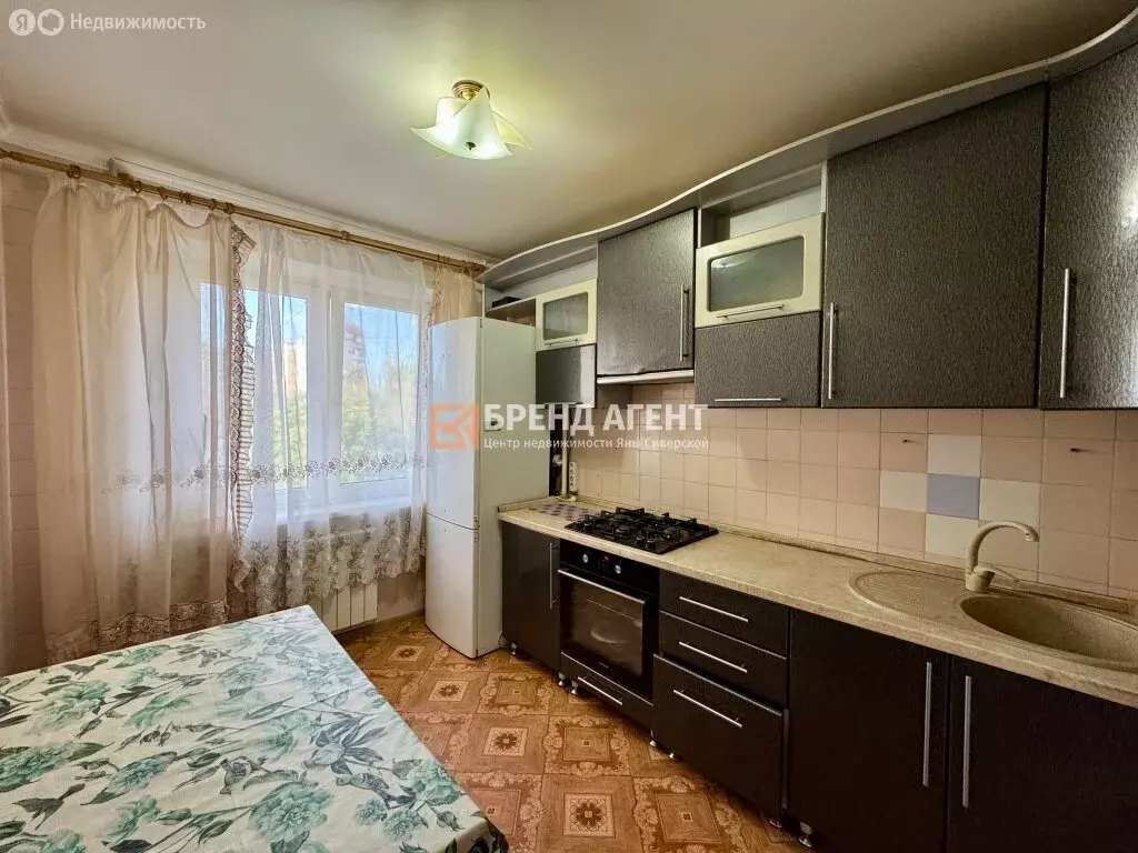 3-комнатная квартира: Белгород, улица Будённого, 2 (61.6 м) - Фото 1