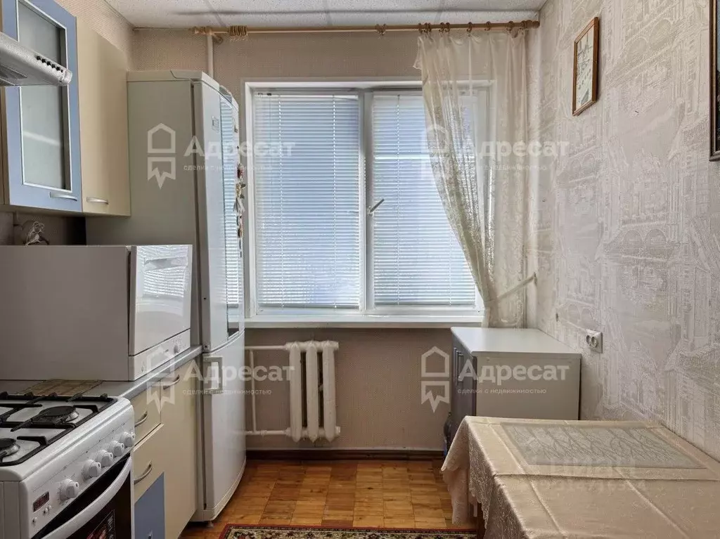 3-к кв. Волгоградская область, Волгоград бул. 30-летия Победы, 76 ... - Фото 1