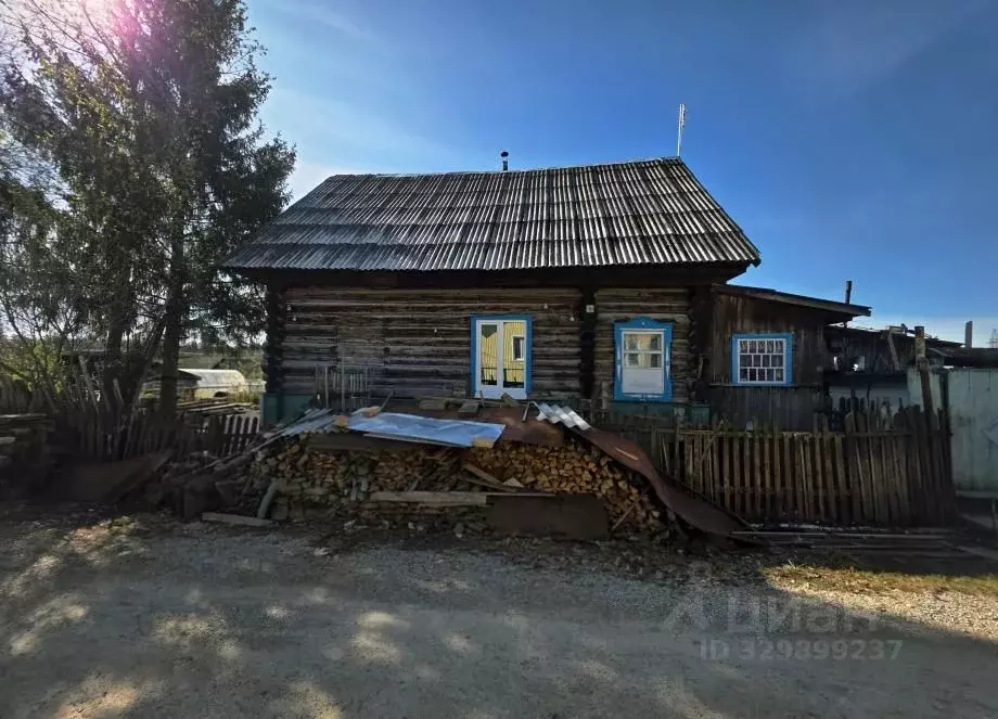 Дом в Пермский край, Александровск Яйва пгт, пер. Комарова, 4 (39 м) - Фото 1