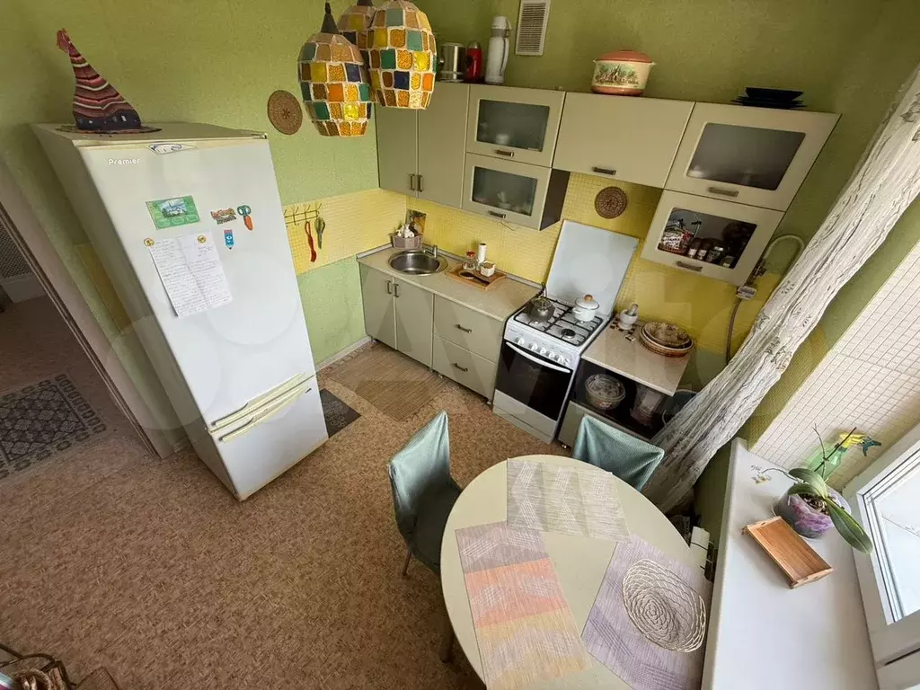 2-к. квартира, 52 м, 5/5 эт. - Фото 0