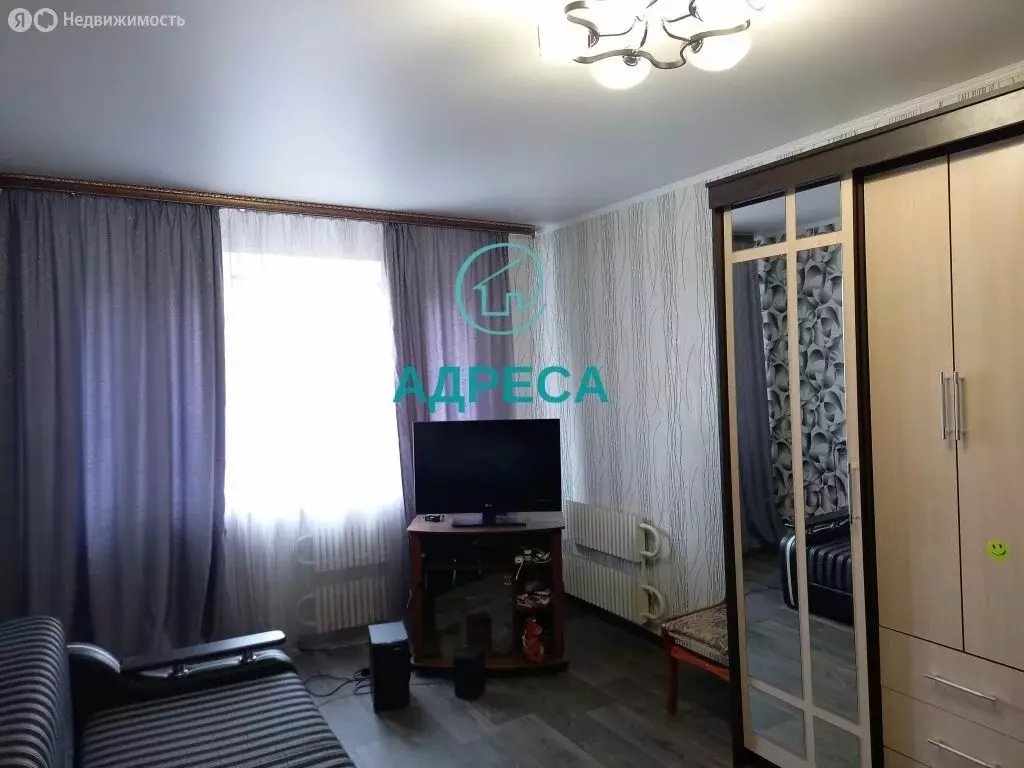 4-комнатная квартира: Новый Оскол, Ливенская улица, 136 (73.3 м) - Фото 2