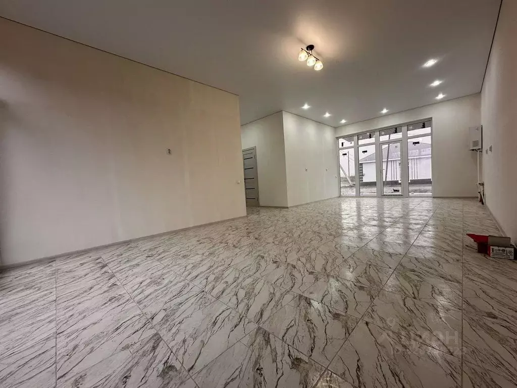 Дом в Краснодарский край, Темрюк ул. Анджиевского (110 м) - Фото 2