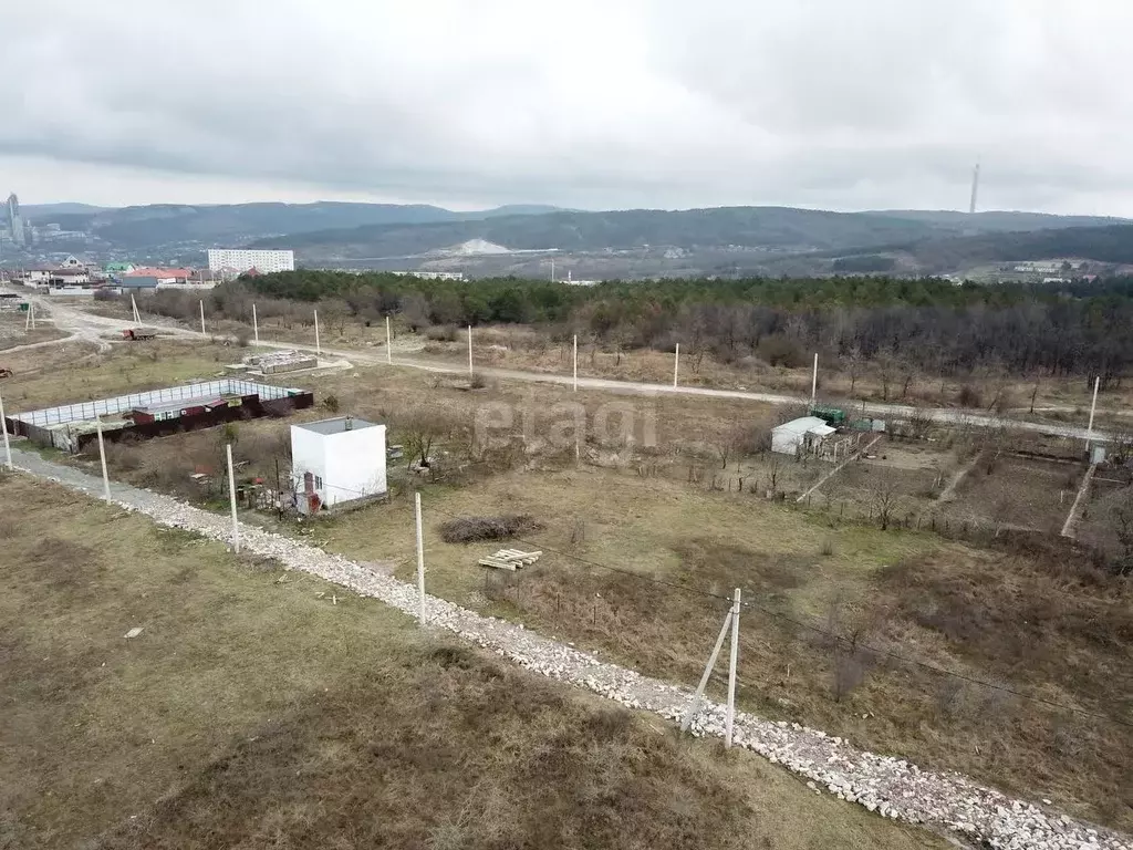 Участок в Краснодарский край, Новороссийск городской округ, пос. ... - Фото 1