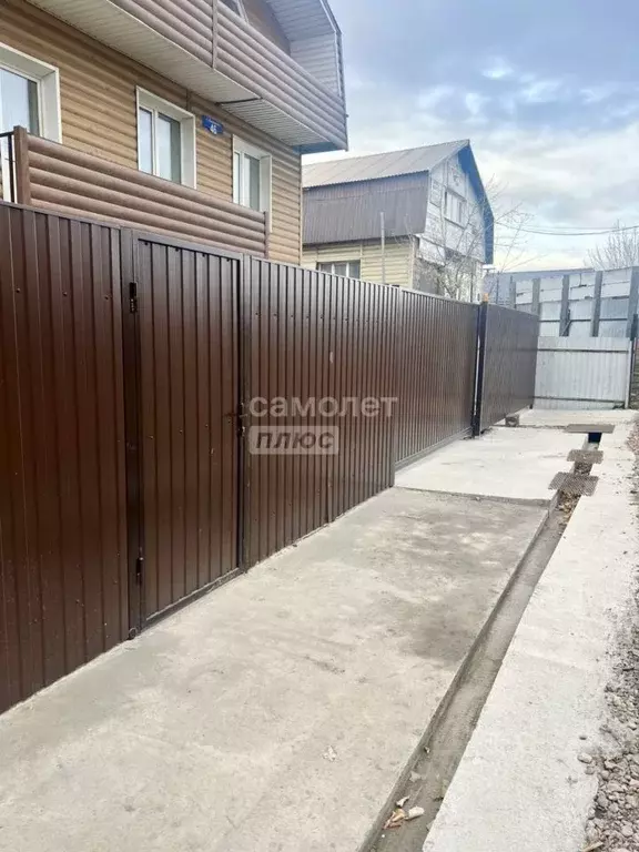 Дом в Красноярский край, Красноярск ул. Монтажников, 46 (239 м) - Фото 2