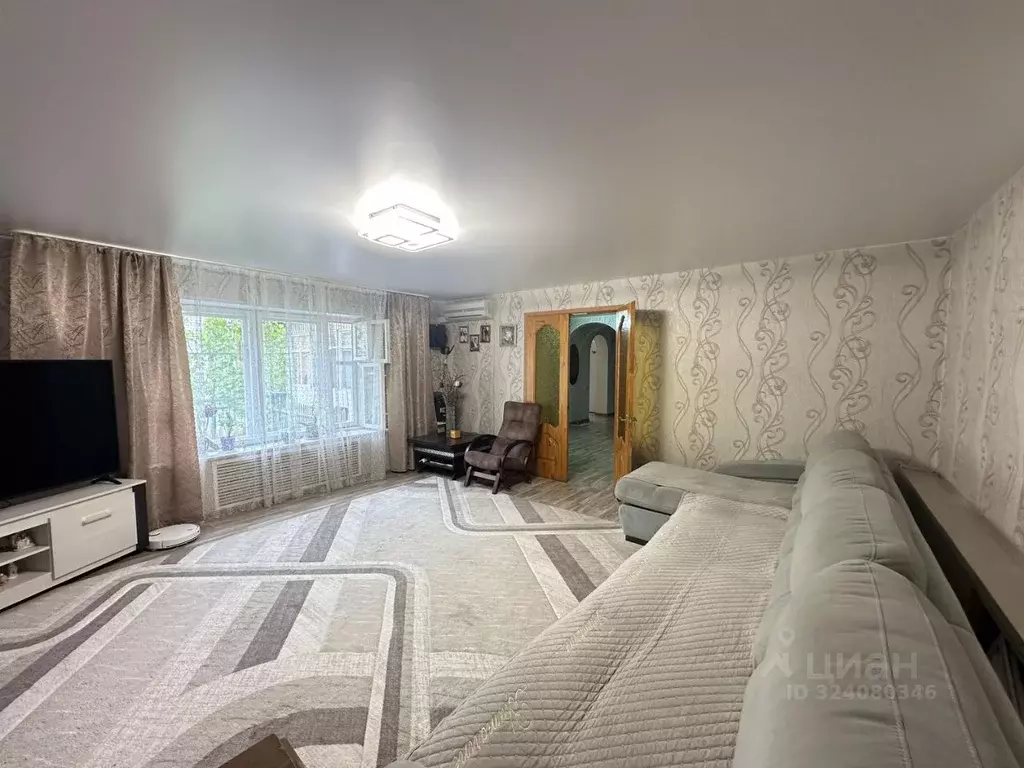 Дом в Астраханская область, Астрахань Староастраханская ул., 17Б (140 ... - Фото 1