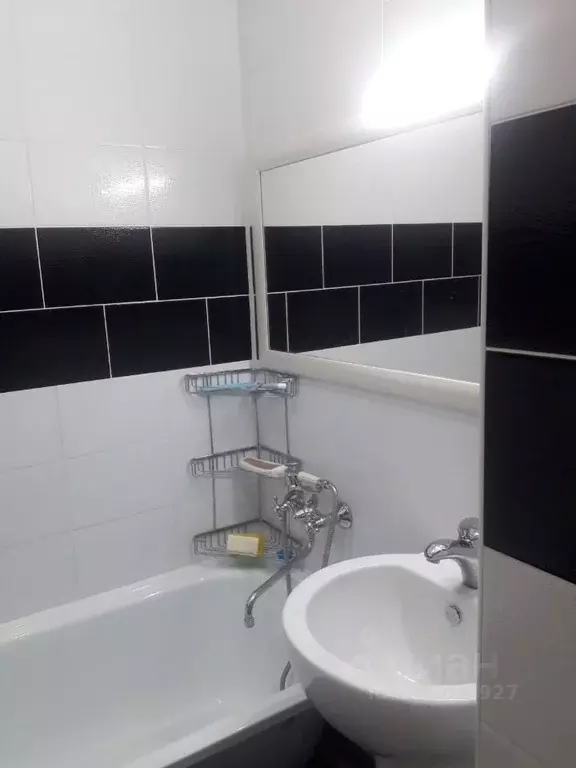 1-к кв. Саратовская область, Энгельс Театральная ул., 2А (48.0 м) - Фото 2