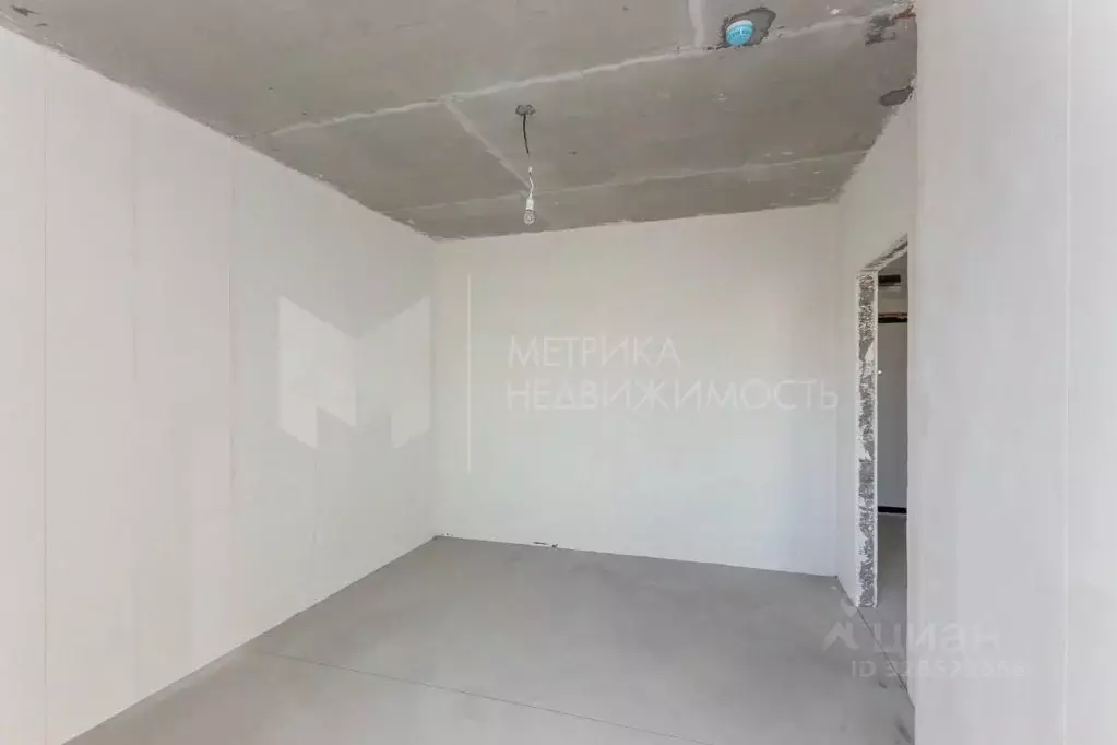 1-к кв. Тюменская область, Тюмень ул. Тимофея Кармацкого, 3 (54.67 м) - Фото 1