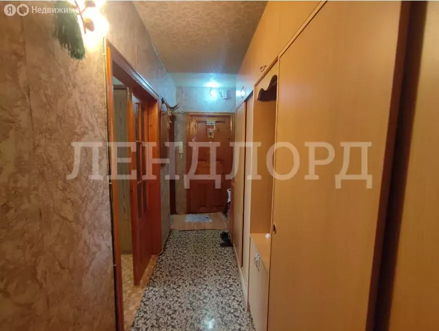 3-комнатная квартира: Новочеркасск, улица Визирова, 4 (62 м) - Фото 1