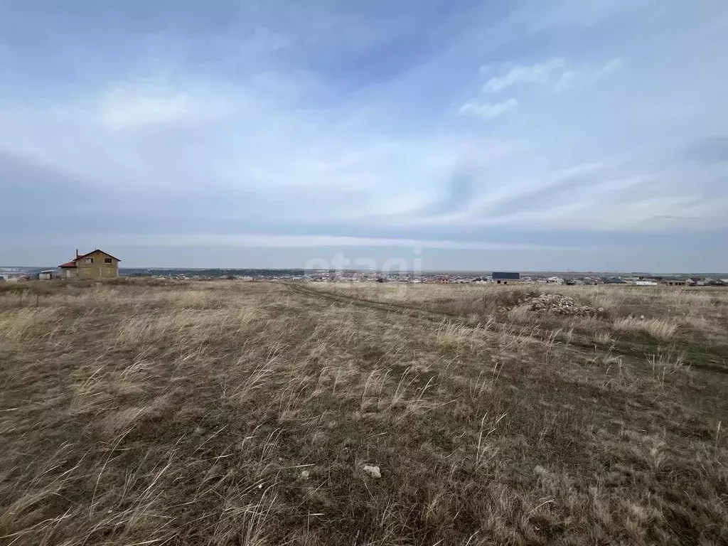 Участок в Крым, Симферопольский район, с. Трудовое ул. Азизлер, 1 (8.1 ... - Фото 0