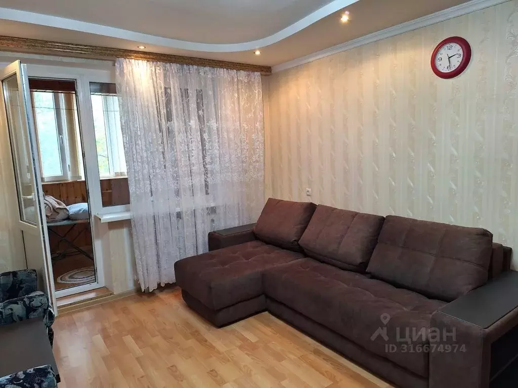 2-к кв. Ставропольский край, Железноводск Октябрьская ул., 90 (50.0 м) - Фото 1