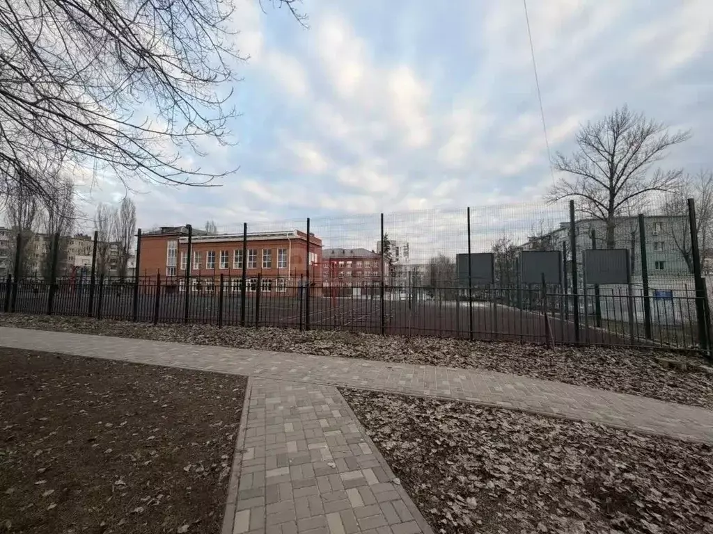 2-к кв. Белгородская область, Белгород ул. Гагарина, 23 (45.4 м) - Фото 2