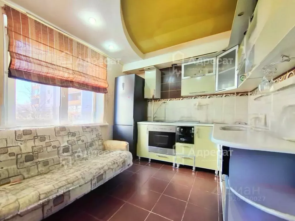 3-к кв. Волгоградская область, Волгоград ул. Рыкачева, 22 (66.5 м) - Фото 1