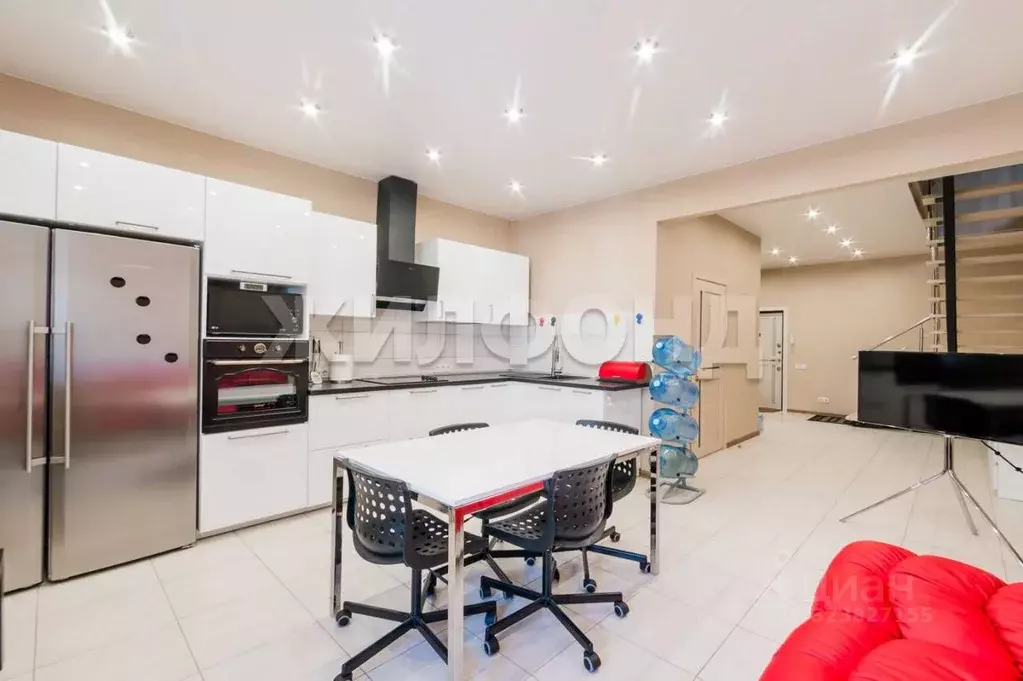 3-к кв. Новосибирская область, Новосибирск Инская ул., 56 (140.3 м) - Фото 2